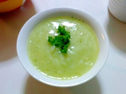 ホタテと野菜のグリーンスープ